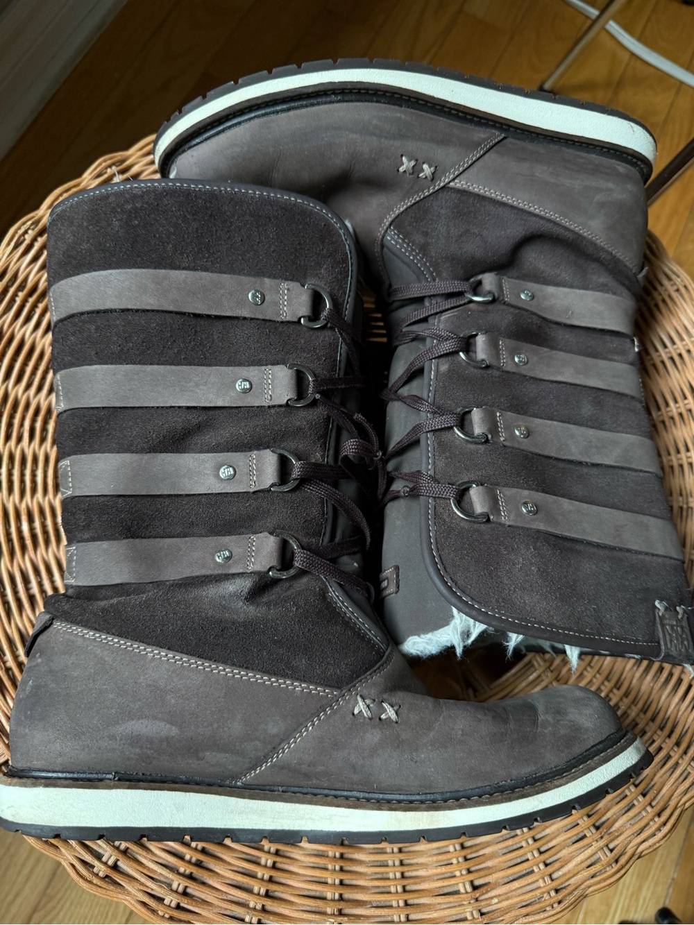 HELLY HANSEN Hedda Lace-Up Leather Cold-Weather Boot Size US 9